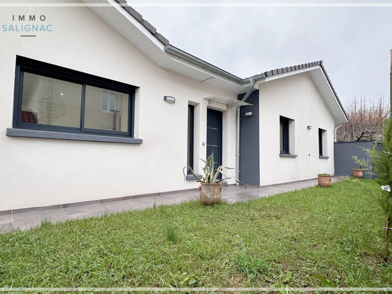Maison plain-pied récente (2021)   Centre de Péronnas   3 ch — photo 1