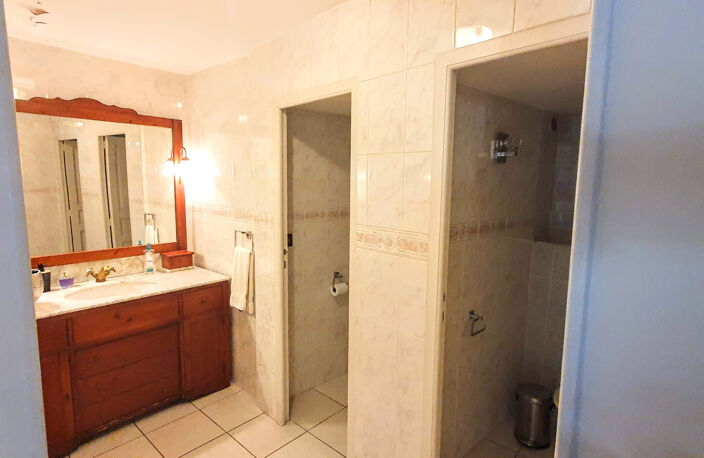 Bel immeuble, Meaux centre, 300m2 habitables sur 3 niveaux — photo 4