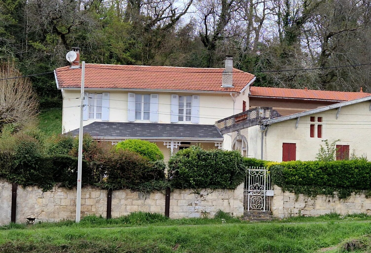 Ensemble immobilier — photo 1