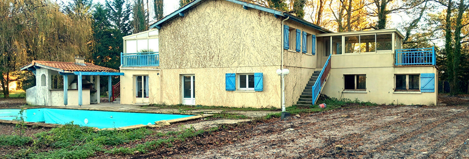 Maison 9 Pièces 211 m² à vendre à Lesparre-Médoc (33340)