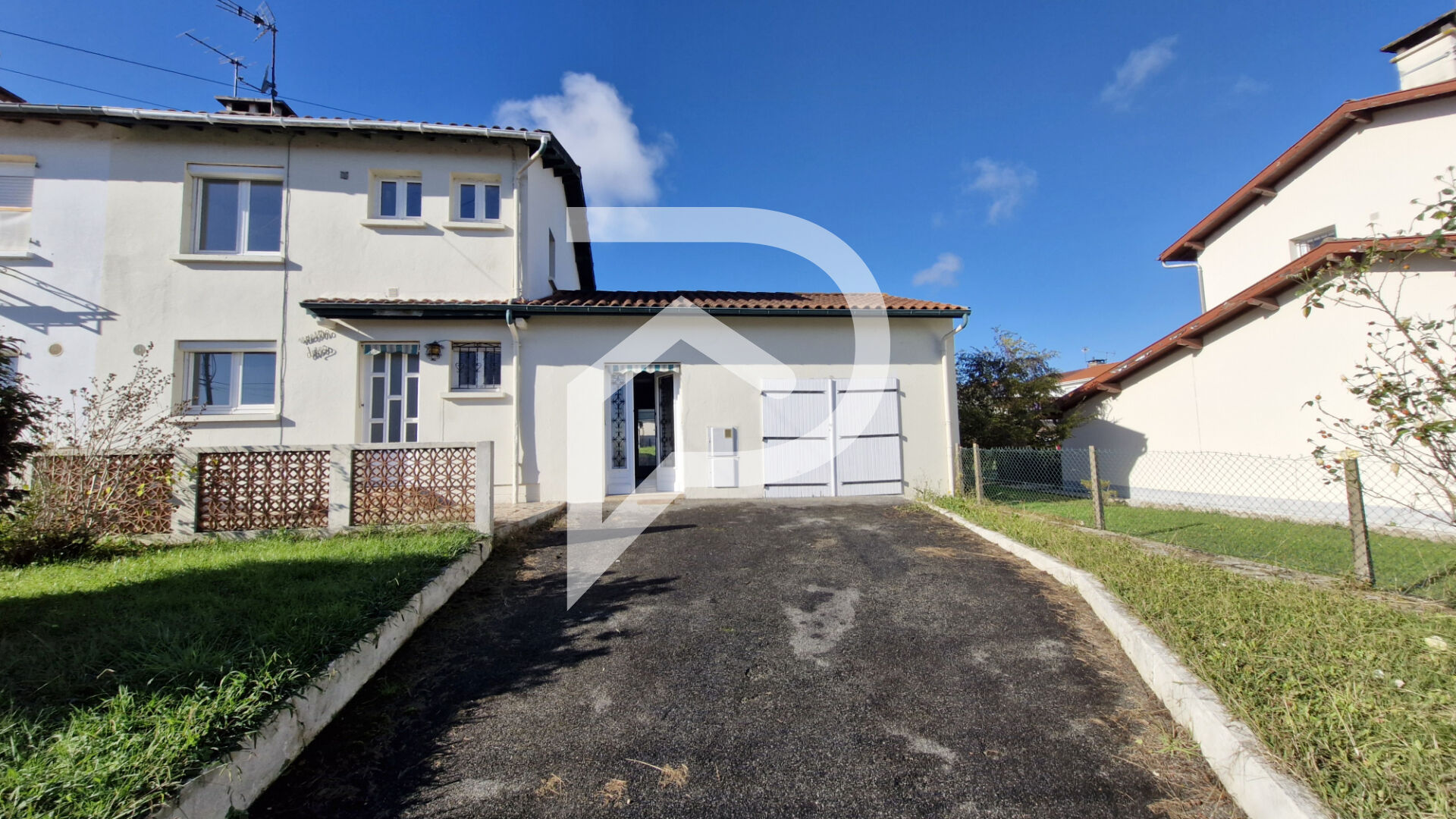 Villa / Maison  T5 à vendre Orthez 64300