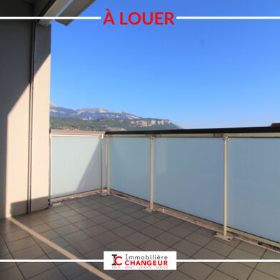 Appartement 5 pièces 1220 €