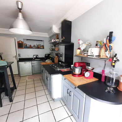 Appartement 4 pièces 432800 €