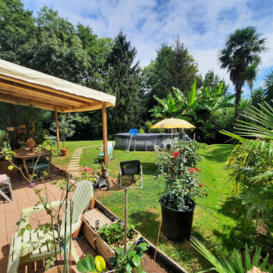 Appartement 4 pièces 432800 €