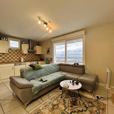 Appartement 1 pièces 222600 €