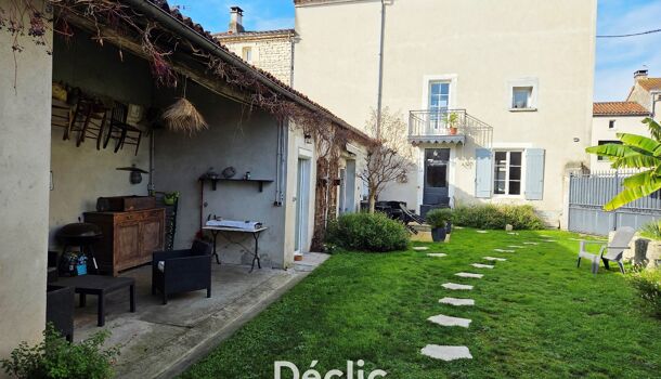 Villa / Maison 8 pièces  à vendre Mansle 16230
