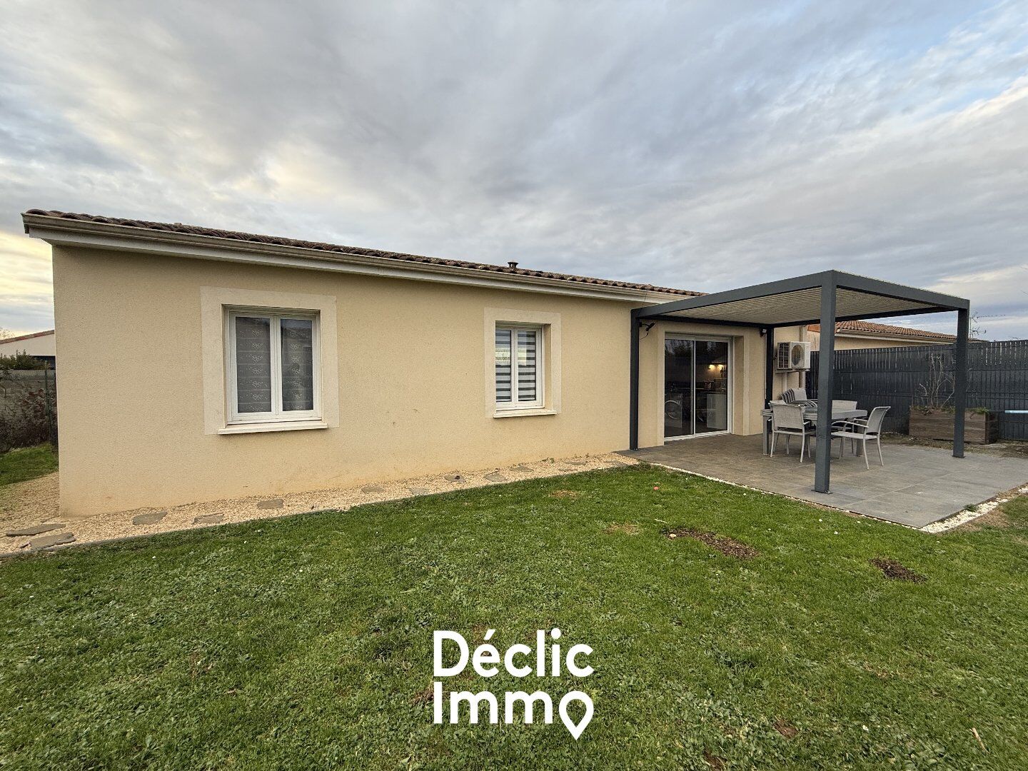 Villa / Maison  T5 à vendre Vouneuil-sous-Biard 86580