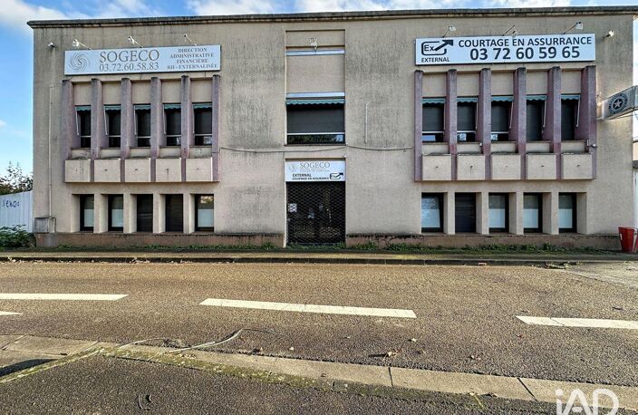Location Bureaux 837 m&sup2; — photo 2