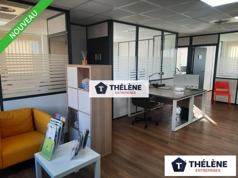 BUREAUX à LOUER — photo 1