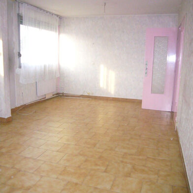 Appartement 3 pièces 130000 €