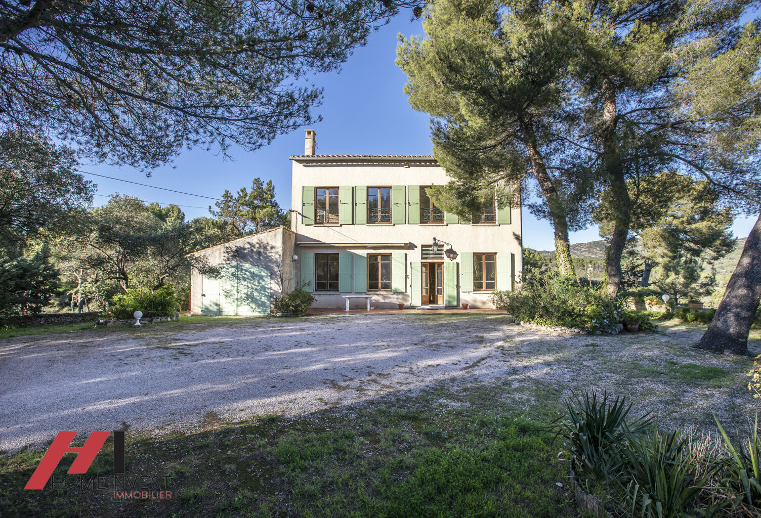 BASTIDE PAGNOLESQUE DE 250 M2 SUR 16000 M2 A DEUX PAS DU GOLF BDE LA SALETTE — photo 1