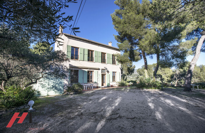 BASTIDE PAGNOLESQUE DE 250 M2 SUR 16000 M2 A DEUX PAS DU GOLF BDE LA SALETTE — photo 2