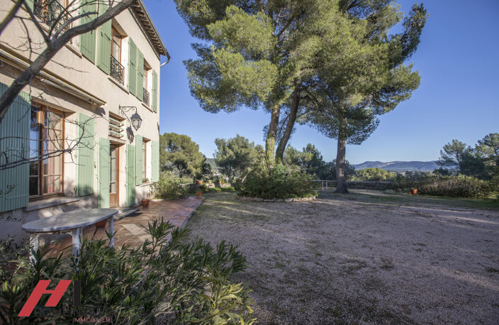 BASTIDE PAGNOLESQUE DE 250 M2 SUR 16000 M2 A DEUX PAS DU GOLF BDE LA SALETTE — photo 3