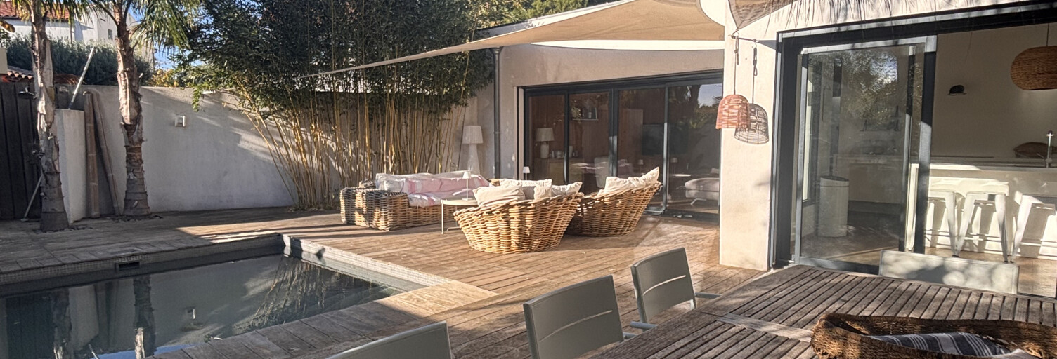 Maison 5 Pièces 135 m² à vendre à Saint-Cyr-sur-Mer (83270)