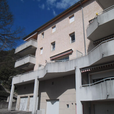 Appartement 3 pièces 645 €