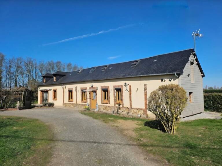 BELLE MAISON FAMILIALE — photo 1