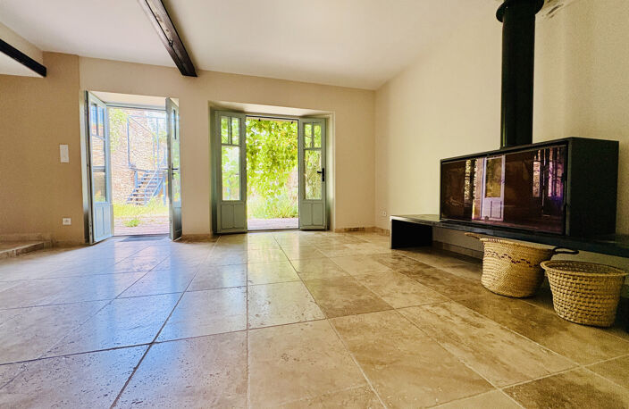 CARCASSONNE-Maison avec garage et jardin — photo 3