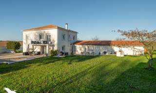 Maison 7 Pièces 206 m² à vendre à Saint-Romain-de-Benet (17600)