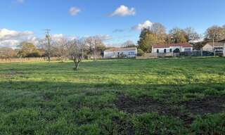 Terrain  889 m² à vendre à Le Chay (17600)