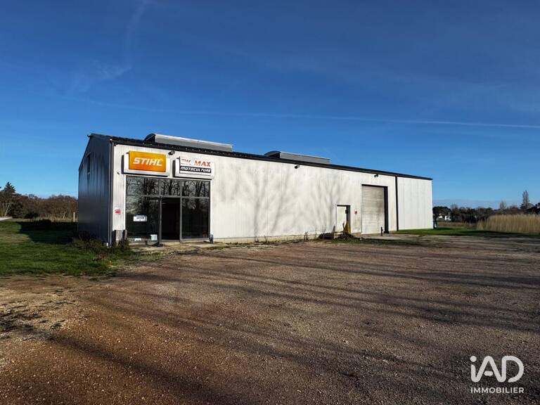 Vente Local d'activités 310 m&sup2; — photo 1