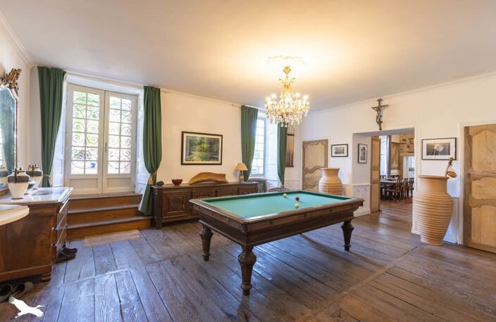 Maison en pierre de 8 pièces principales — photo 2