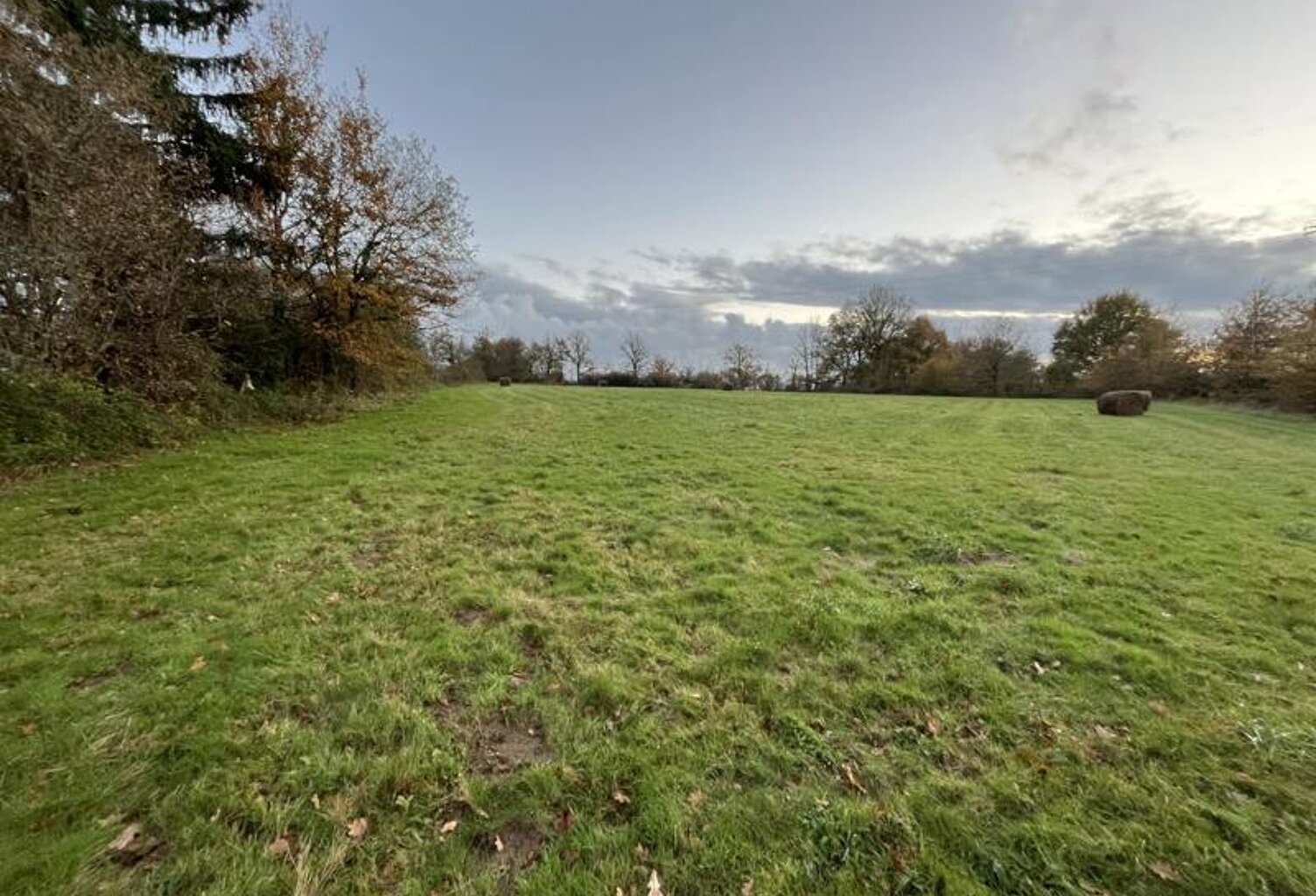 Terrain à bâtir de 0 pièces principales — photo 1