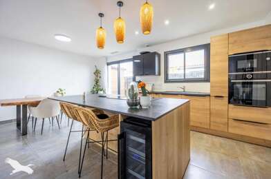 Maison 4 pièces 617700 €