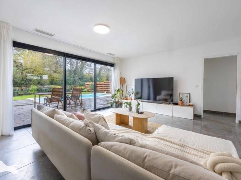 Contemporaine de 6 pièces principales — photo 1