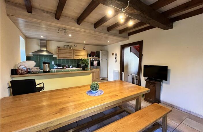 Maison en pierre de 5 pièces principales — photo 2