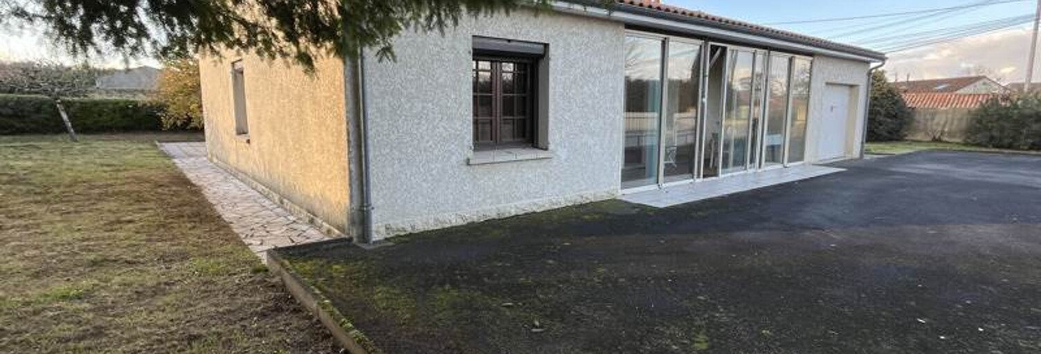 Maison 5 Pièces 90 m² à vendre à Roullet-Saint-Estèphe (16440)