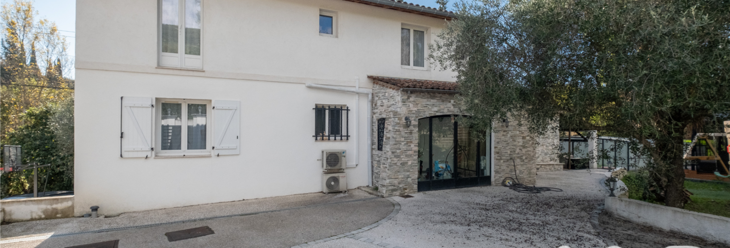 Maison 9 Pièces 224 m² à vendre à Grasse (06130)