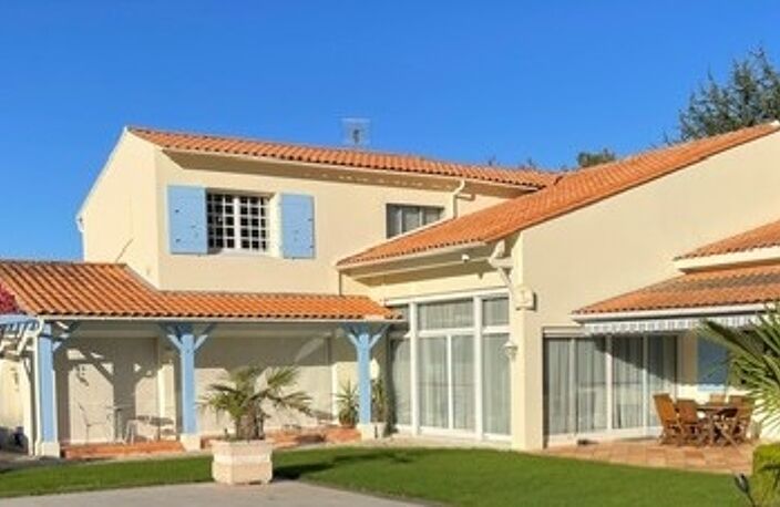 Vente Maison/villa 17 pièces — photo 2