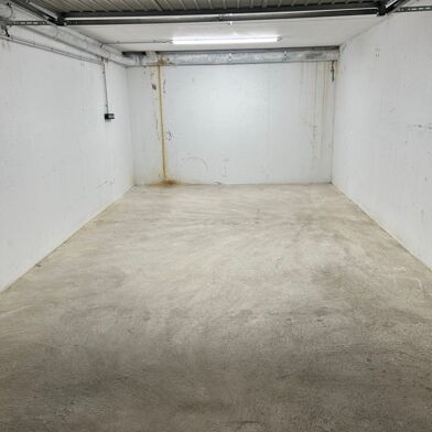 Garage  35000 €