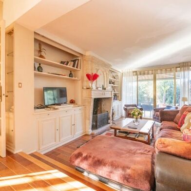 Maison 6 pièces 680550 €