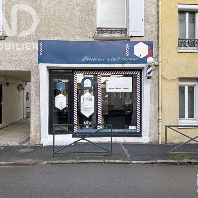 Commerce  143000 €