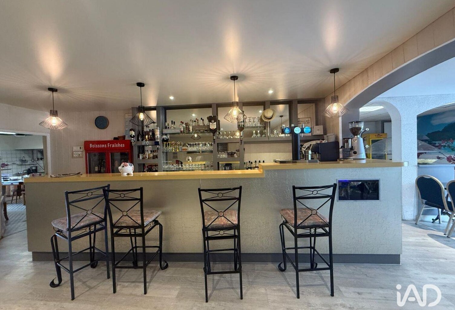 Vente Restaurant 205 m&sup2; — photo 1