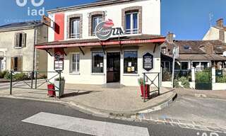 Commerce  70 m² à vendre à Saint-Germain-des-Prés (45220)