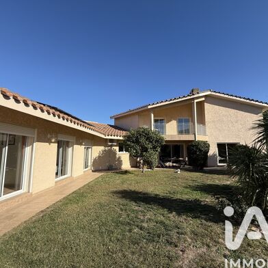 Maison 8 pièces 740000 €