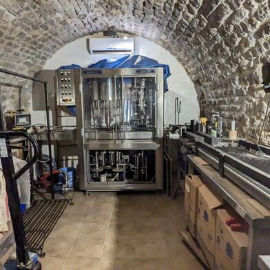 Commerce  160000 €