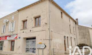Immeuble  160 m² à vendre à Beauvais-sur-Matha (17490)