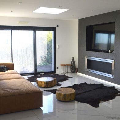 Maison 4 pièces 672000 €