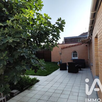 Immeuble  305000 €