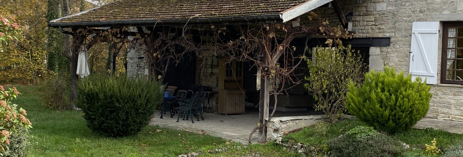 Maison 5 Pièces 238 m² à vendre à Neuville-sur-Seine (10250)