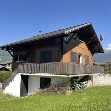 Maison 4 pièces 740000 €