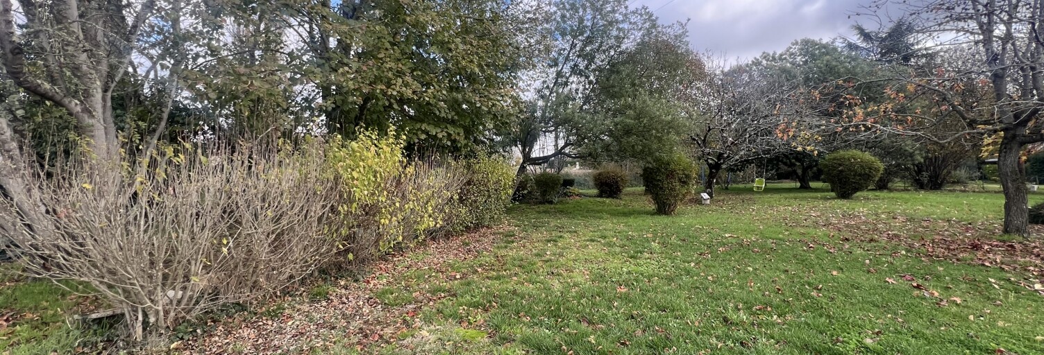 Terrain  1110 m² à vendre à Saint-Pierre-de-Clairac (47270)