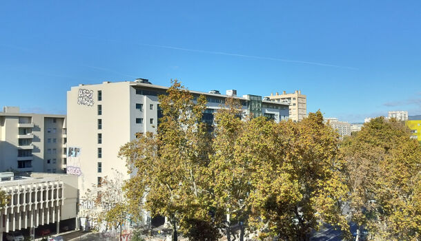 Appartement 3 pièces  à louer Marseille 10eme 13010