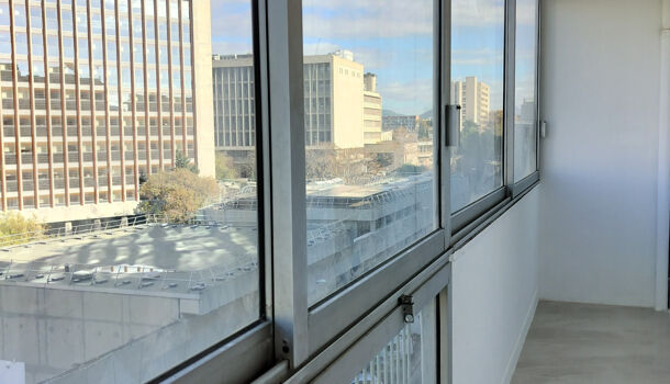 Appartement 3 pièces  à louer Marseille 10eme 13010