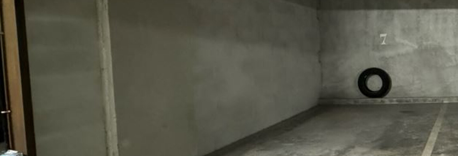 Garage  13 m² à vendre à Saint-Laurent-du-Var (06700)