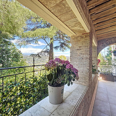 Appartement 5 pièces 595000 €