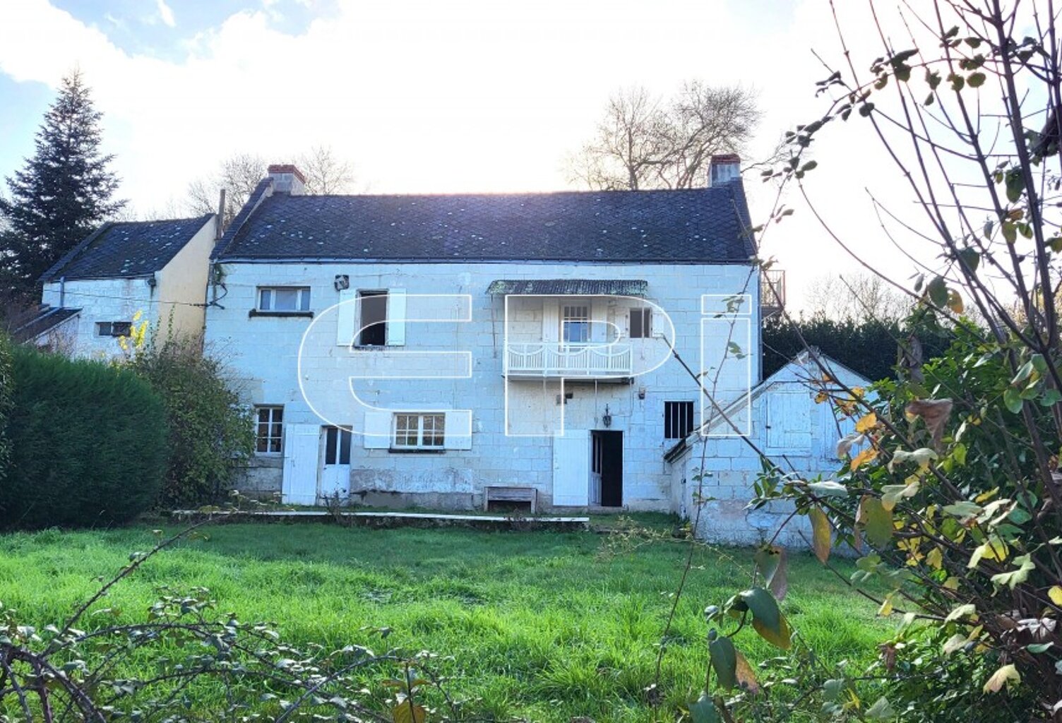 Bords de Loire, cette maison ancienne de mariniers de 163 m2 à — photo 1
